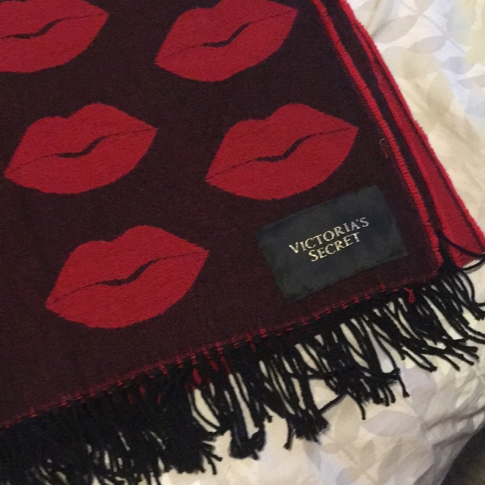 Victoria’s Secret Blanket